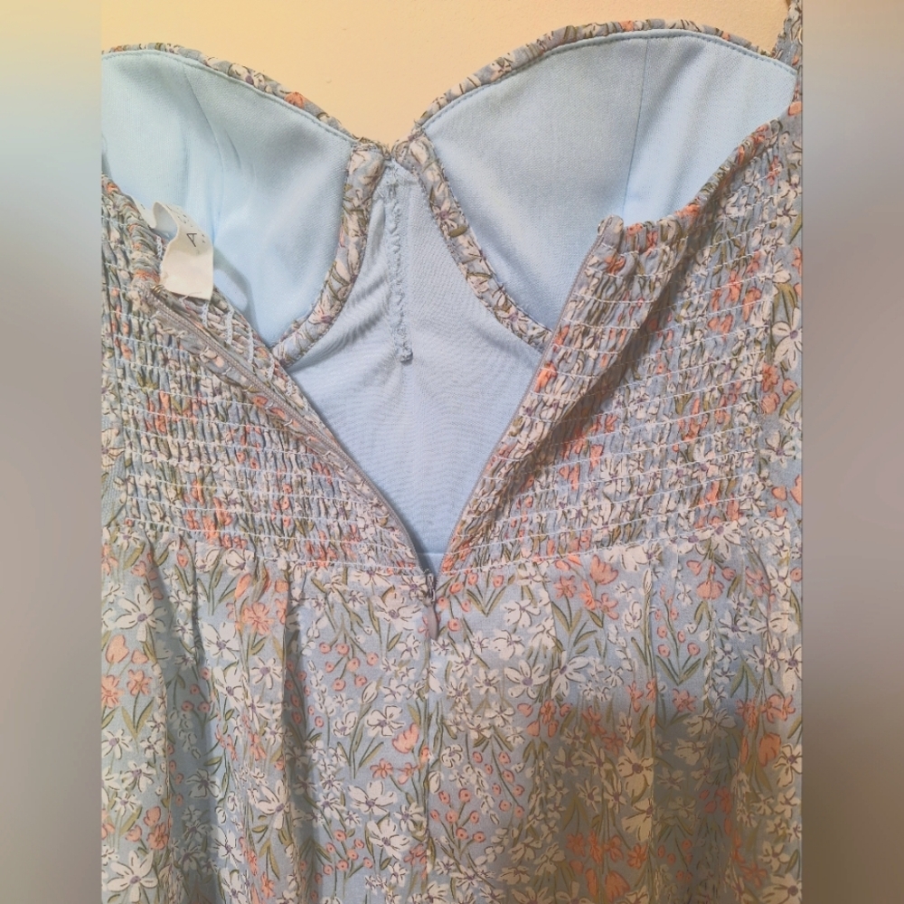 ASTR The Label Revolve Ruffle Maxi Dressblue Light Blue Floral smocked bodice - Picture 10 of 12